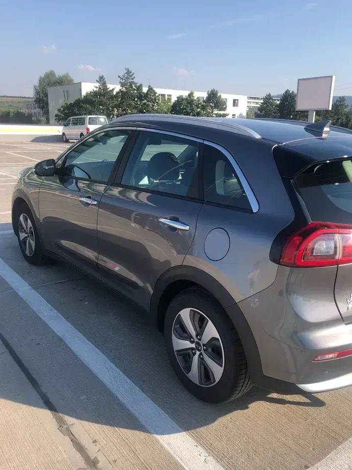 Kia Niro 1.6 GDI 2WD Aut. Spirit — imagine 3
