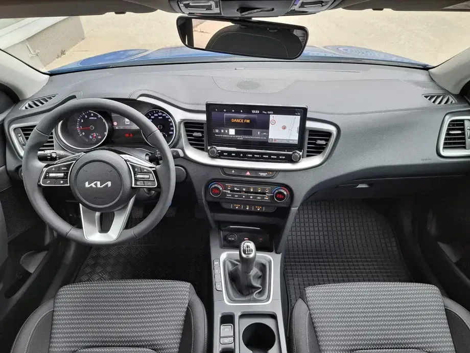 Kia XCeed 1.0 T-GDI 6MT City — imagine 5