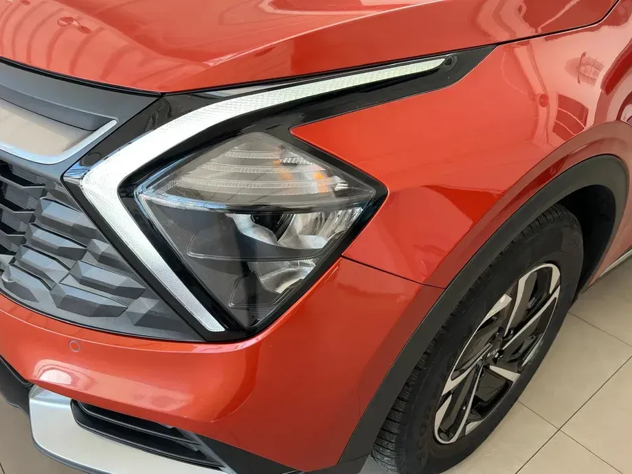Kia Sportage V 1.6 T-GDI MHEV 6MT 4x2 Style — imagine 4