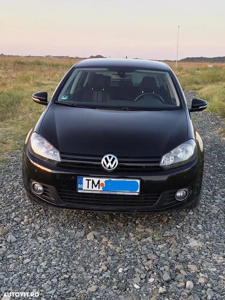 Volkswagen Golf 1.6 TDI DPF MATCH — imagine 3