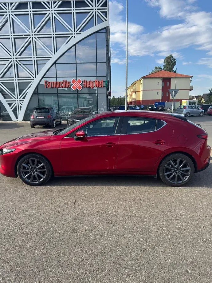 Mazda 3 IV e-Skyactiv G122 MHEV Plus — imagine 3