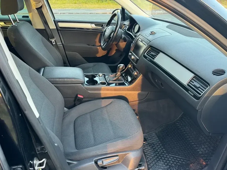 Volkswagen Touareg 3.0 V6 TDI BMT — imagine 6
