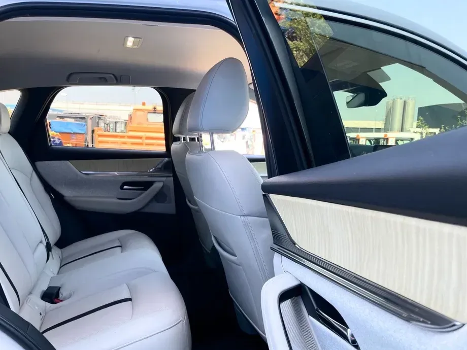 Mazda CX-60 AWD PHEV Aut. TAKUMI — imagine 4