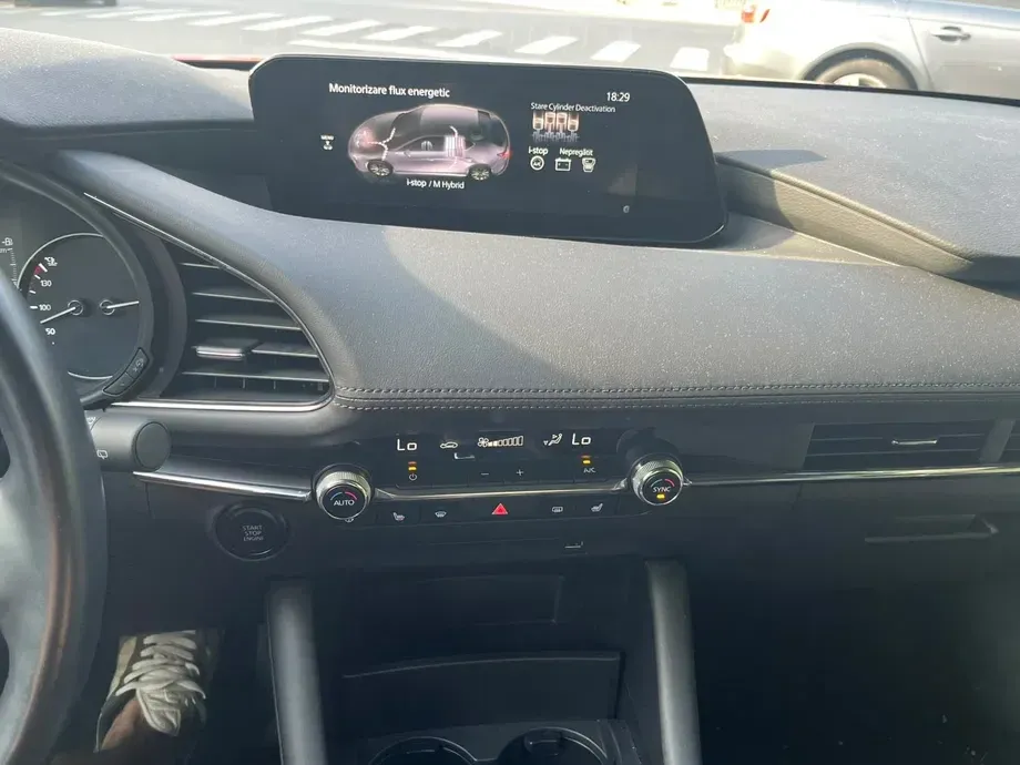 Mazda 3 IV e-Skyactiv G122 AT MHEV Plus — imagine 2