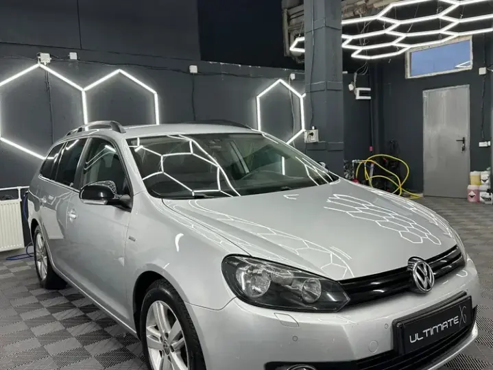 Volkswagen Golf 1.6 TDI DPF Highline