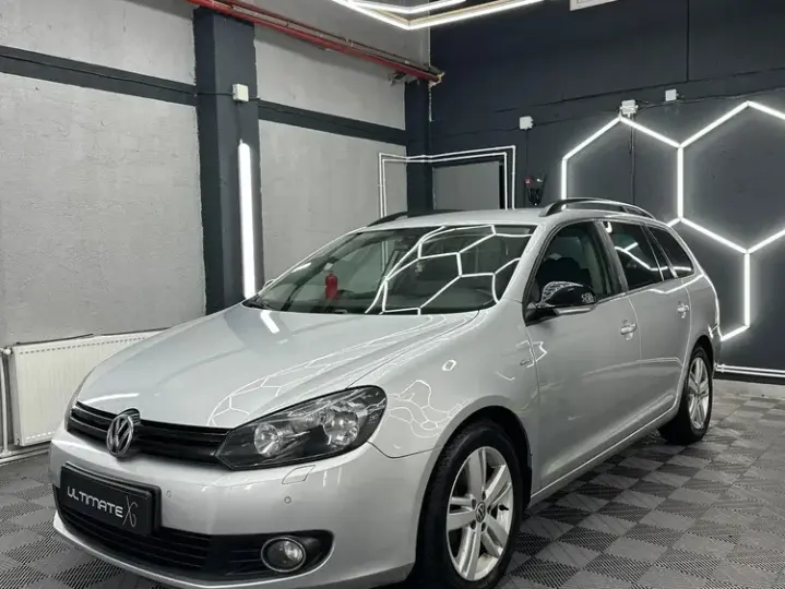 Volkswagen Golf 1.6 TDI DPF Highline