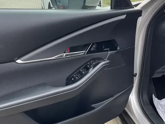 Mazda CX-30 e-SKYACTIV X186 AT MHEV Exclusive-Line