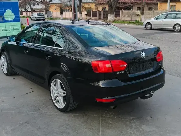 Volkswagen Jetta 1.6 TDI Blue Motion Technology Life