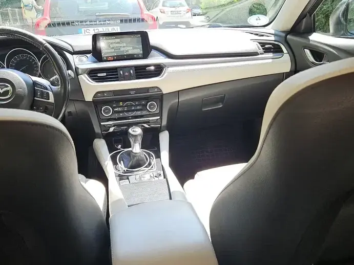 Mazda 6 CD175 Revolution Top