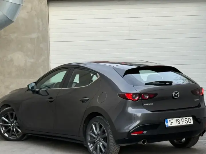 Mazda 3 IV