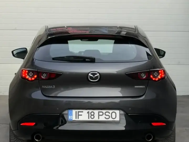 Mazda 3 IV