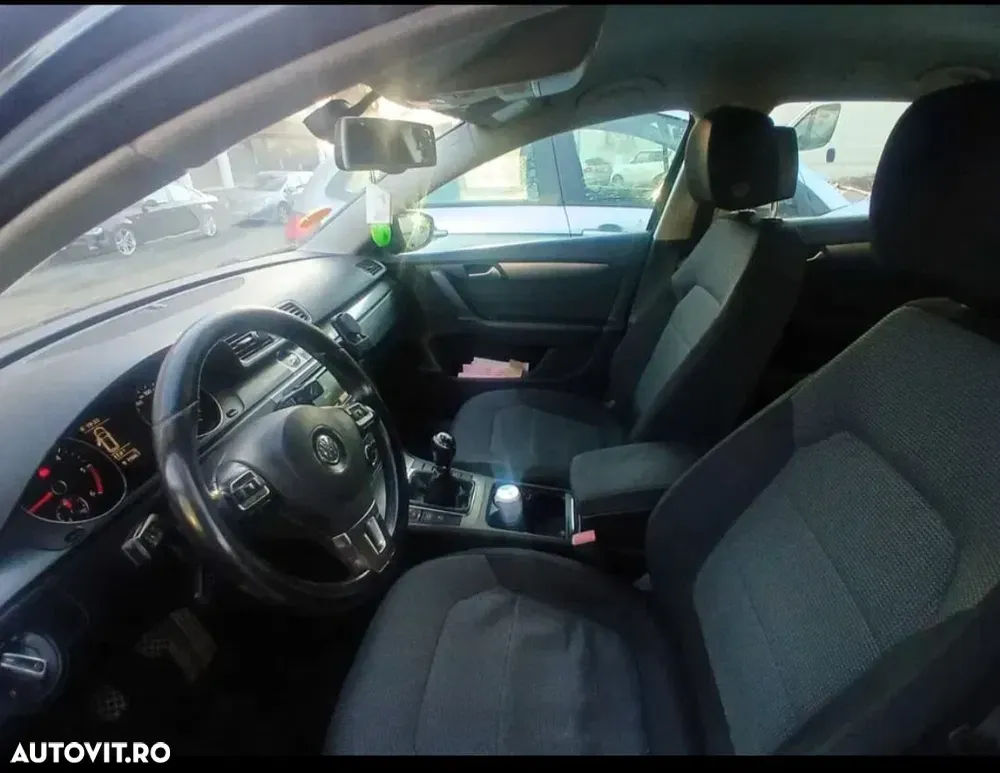 Volkswagen Passat B7 2.0 TDI BlueMotion Technology Trendline — imagine 3