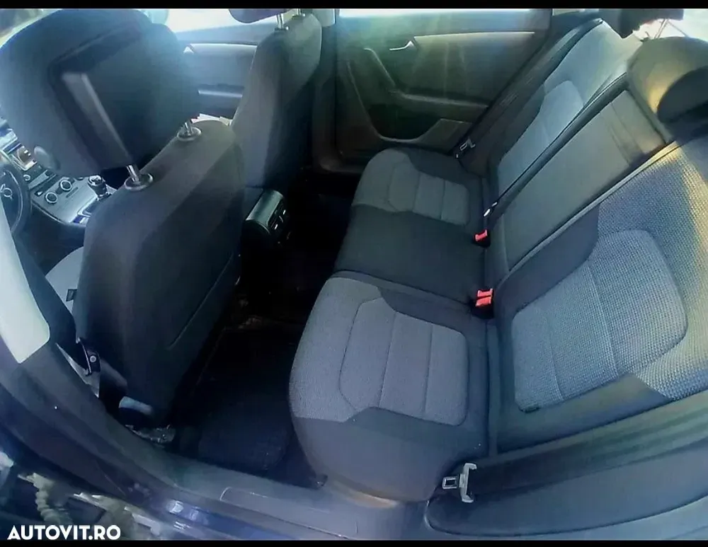 Volkswagen Passat B7 2.0 TDI BlueMotion Technology Trendline — imagine 4
