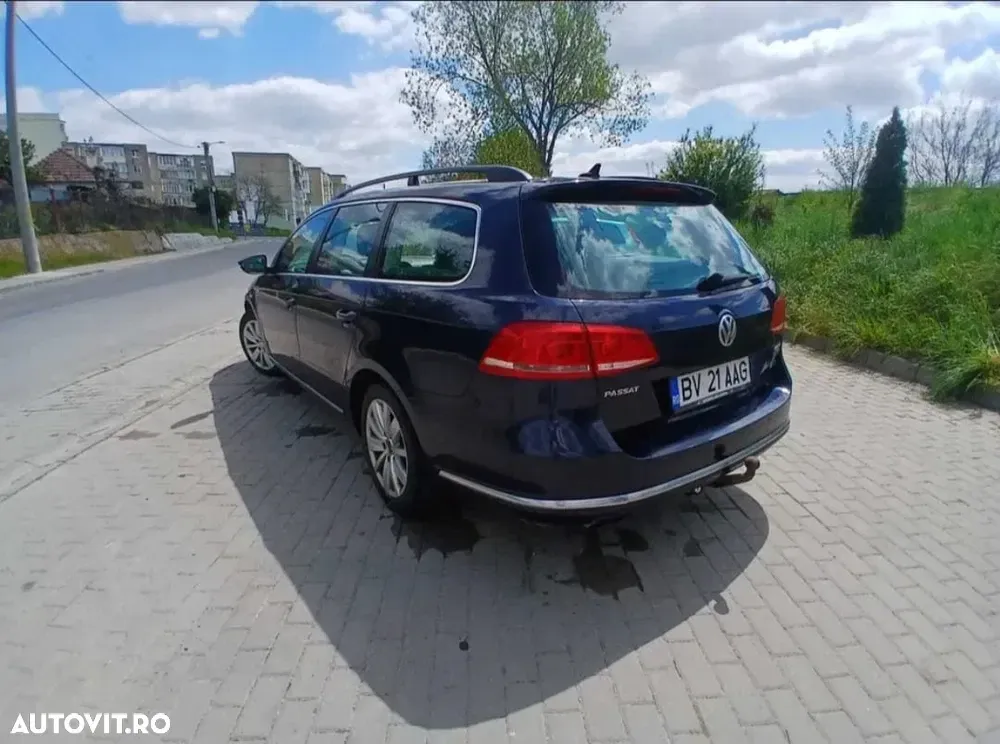 Volkswagen Passat B7 2.0 TDI BlueMotion Technology Trendline — imagine 5