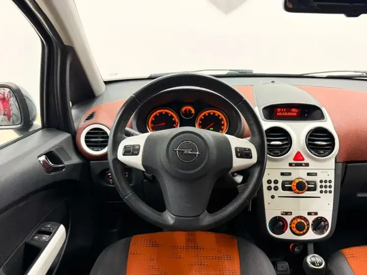 Opel Corsa D 1.4 16V Active