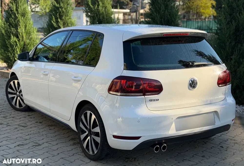 Volkswagen Golf 2.0 TDI DPF GTD — imagine 3