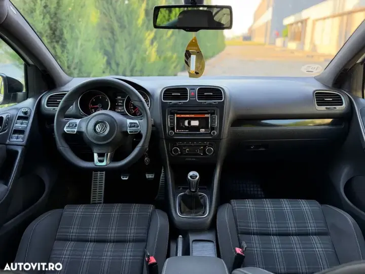 Volkswagen Golf 2.0 TDI DPF GTD