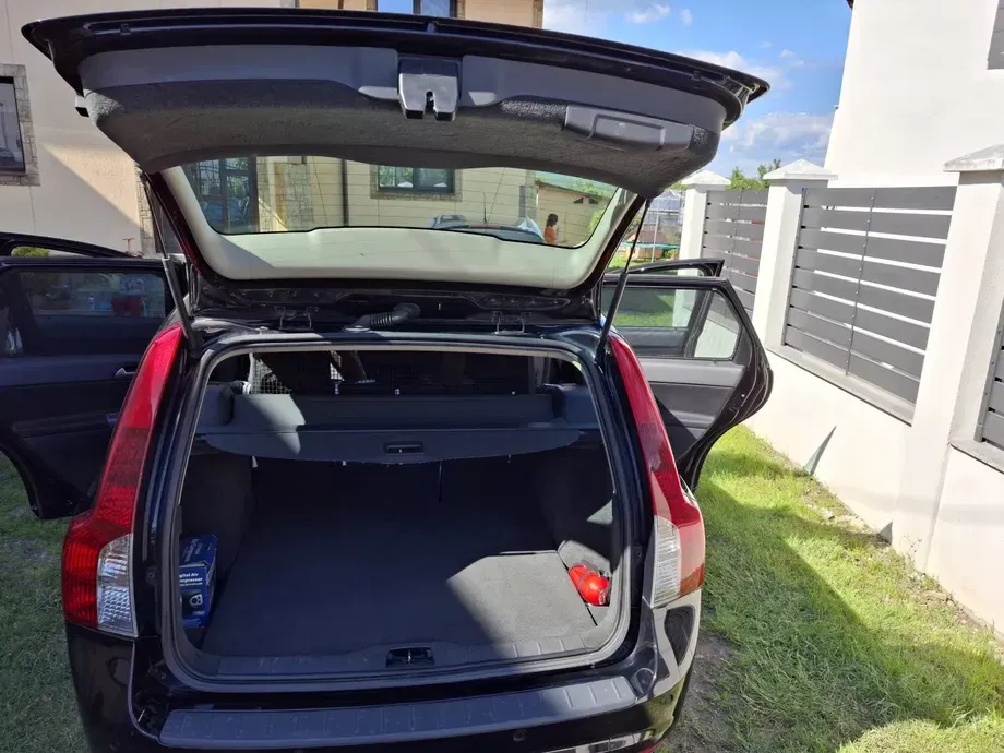 Volvo V50 — imagine 2