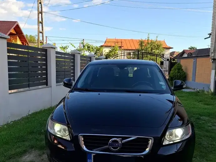 Volvo V50