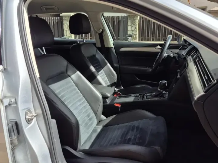 Volkswagen Passat B8 2.0 TDI DSG Highline