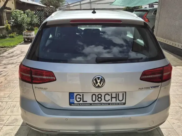 Volkswagen Passat B8 2.0 TDI DSG Highline