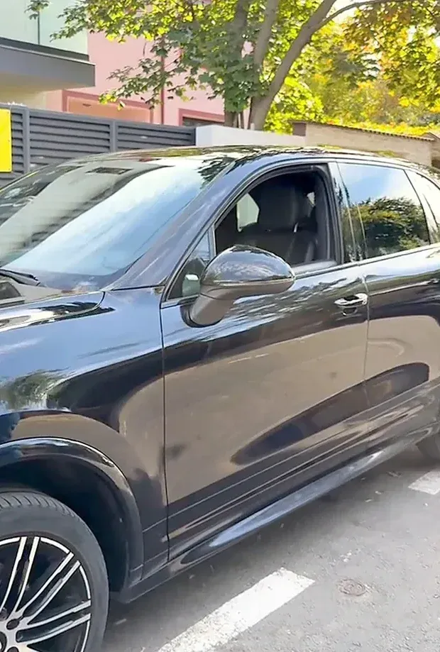 Porsche Cayenne Platinum Edition — imagine 3