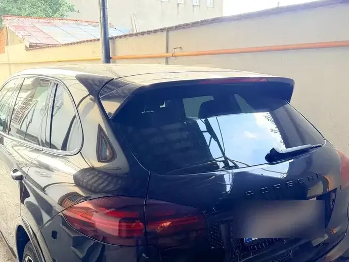 Porsche Cayenne Platinum Edition
