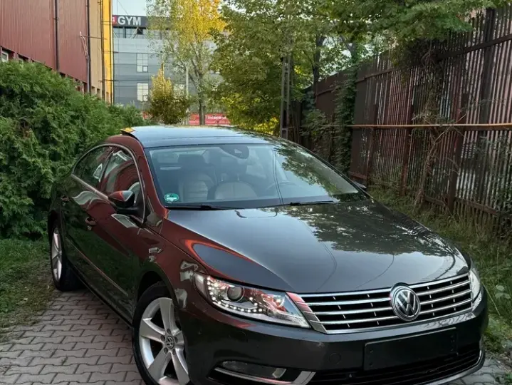 Volkswagen Passat B7 2.0 TDI BlueMotion Tehnology DSG Highline