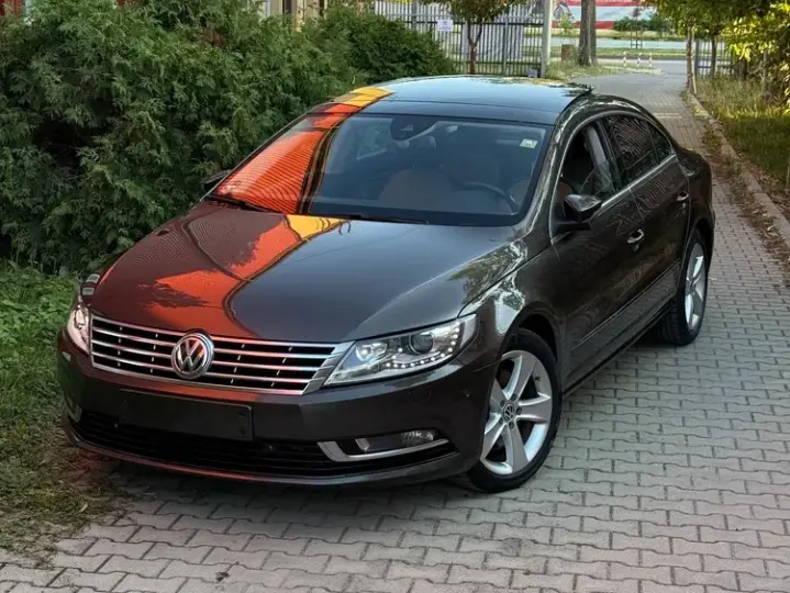 Volkswagen Passat B7 2.0 TDI BlueMotion Tehnology DSG Highline
