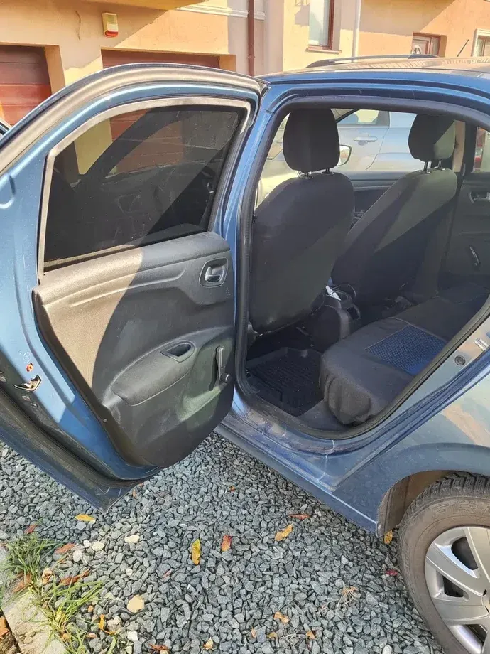 Peugeot 301 1.2 VTi Active — imagine 6