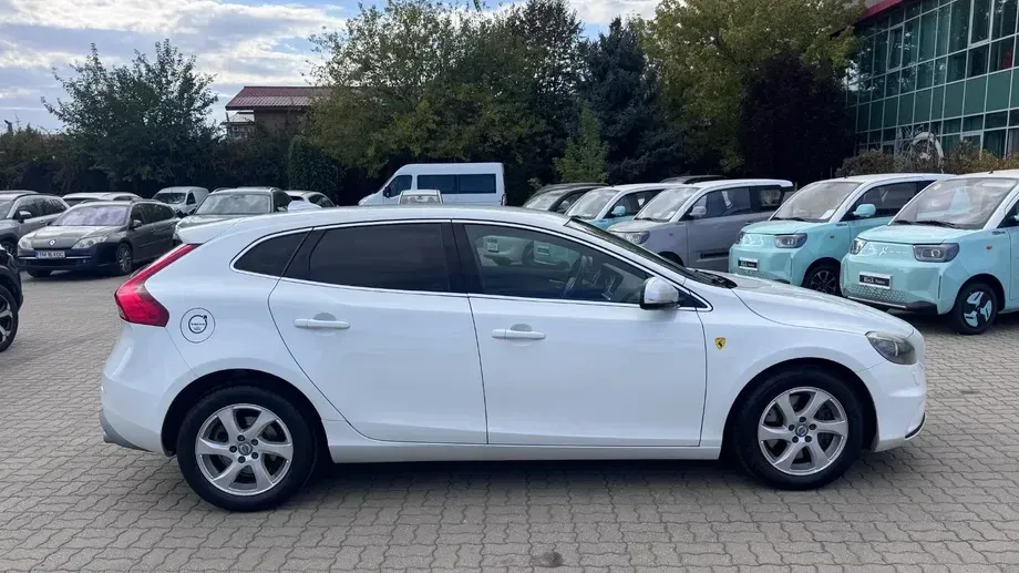 Volvo V40 II D4 RDesign — imagine 6