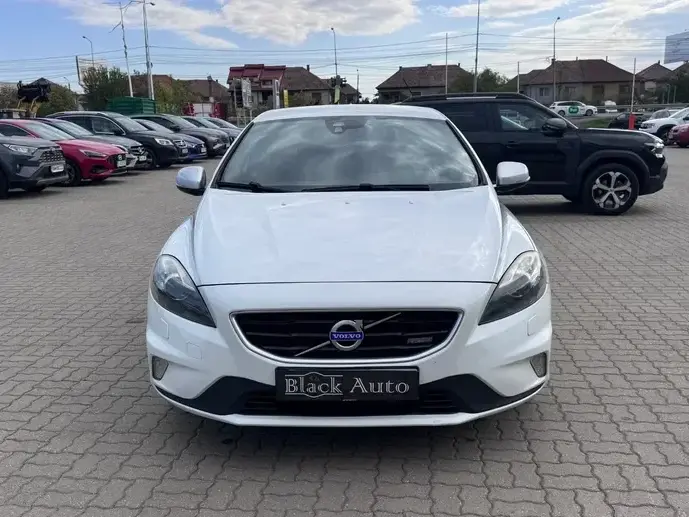 Volvo V40 II D4 RDesign