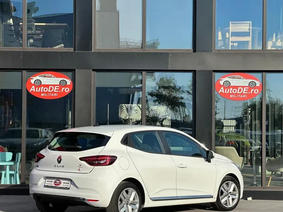 Renault Clio — imagine 4