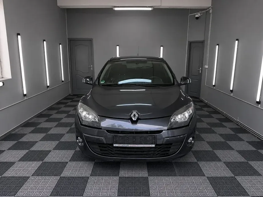 Renault Mégane III 1.5 dCi Dynamique — imagine 2
