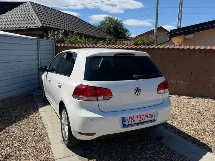 Volkswagen Golf 1.6 TDI DPF Style