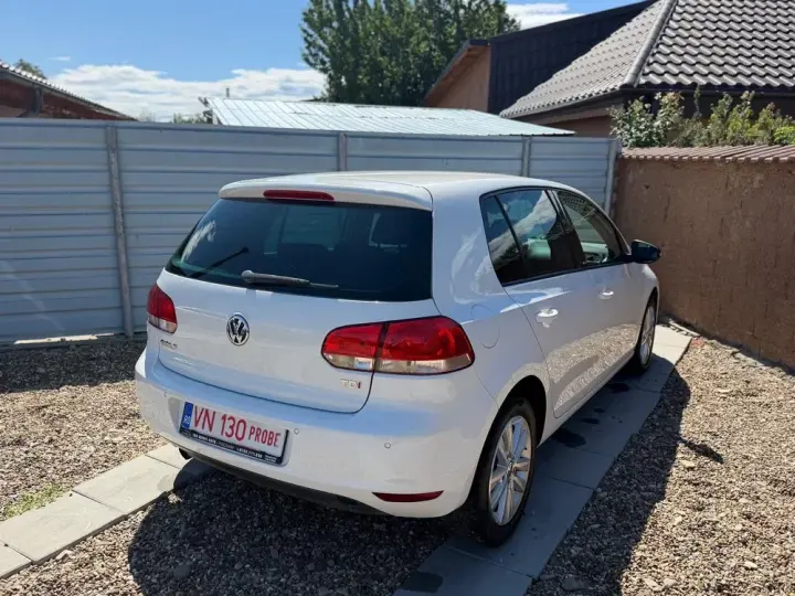 Volkswagen Golf 1.6 TDI DPF Style