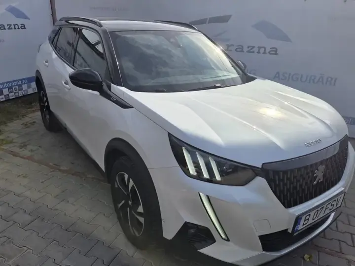 Peugeot 2008 1.2 L PureTech STT EAT8 GT Line