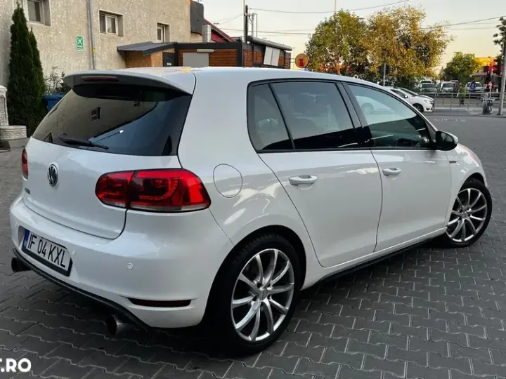 Volkswagen Golf 2.0 TSI GTI DSG