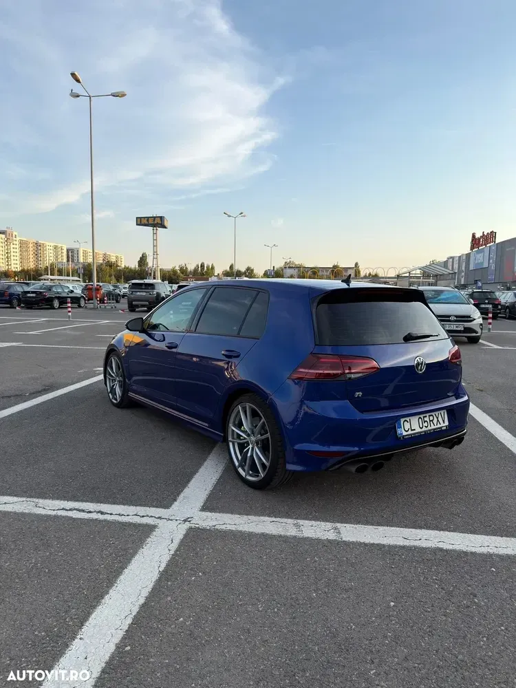 Volkswagen Golf — imagine 5