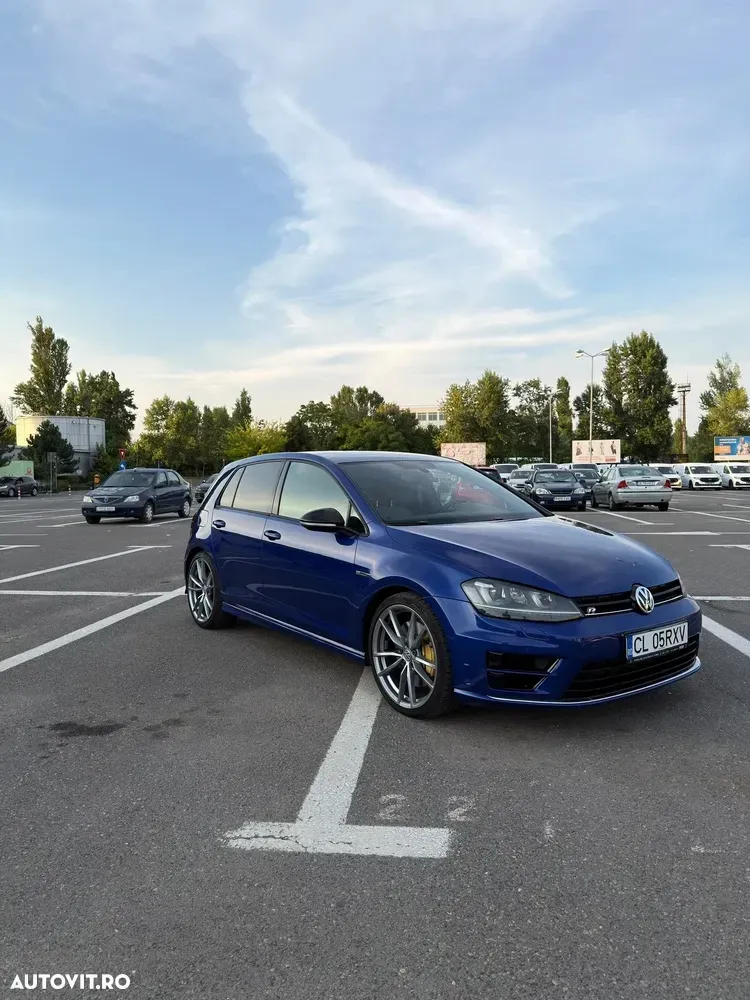Volkswagen Golf — imagine 3