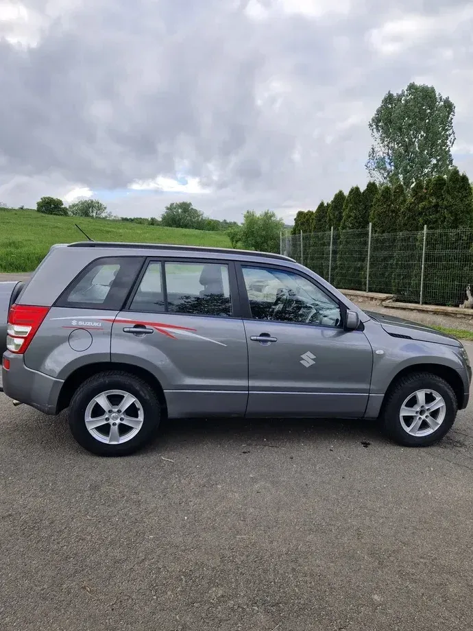 Suzuki Grand Vitara — imagine 4