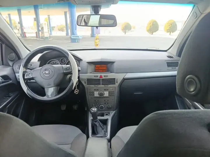 Opel Astra H