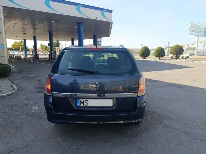 Opel Astra H