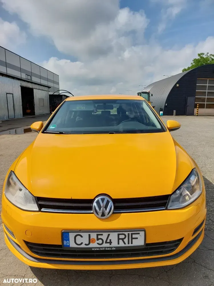 Volkswagen Golf 1.6 TDI DPF Trendline — imagine 2