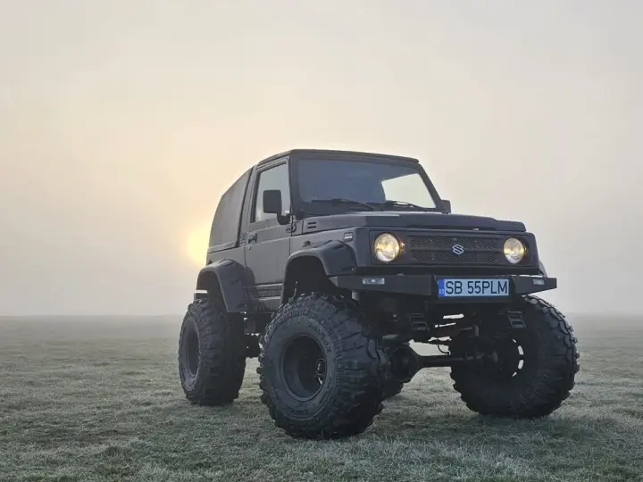 Suzuki Samurai
