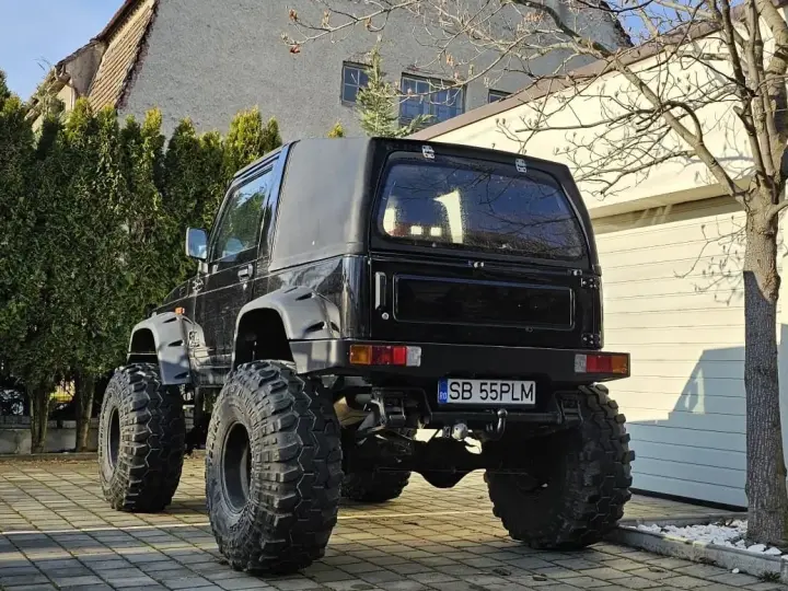 Suzuki Samurai
