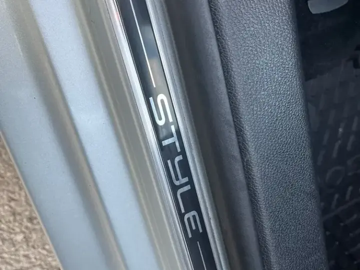 Volkswagen Golf 1.6 TDI DPF Comfortline