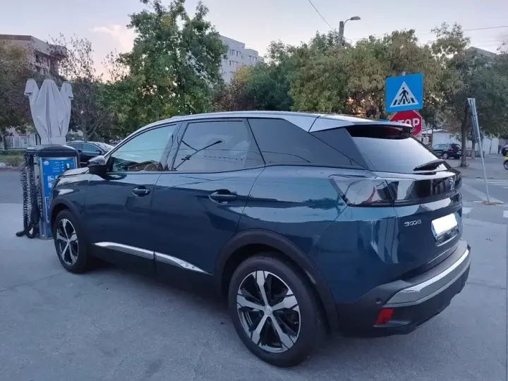 Peugeot 3008 II