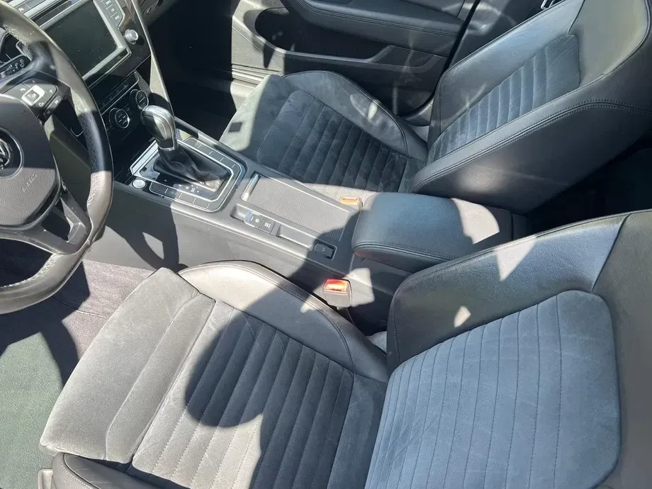 Volkswagen Passat B8 2.0 TDI SCR DSG BlueMotion Highline — imagine 2