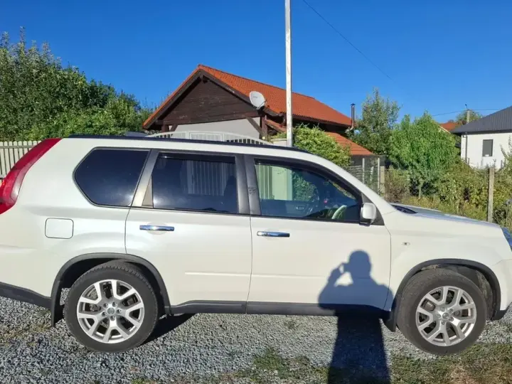 Nissan X-Trail 2.0 dCi DPF All Mode 4X4-i Elegance Aut